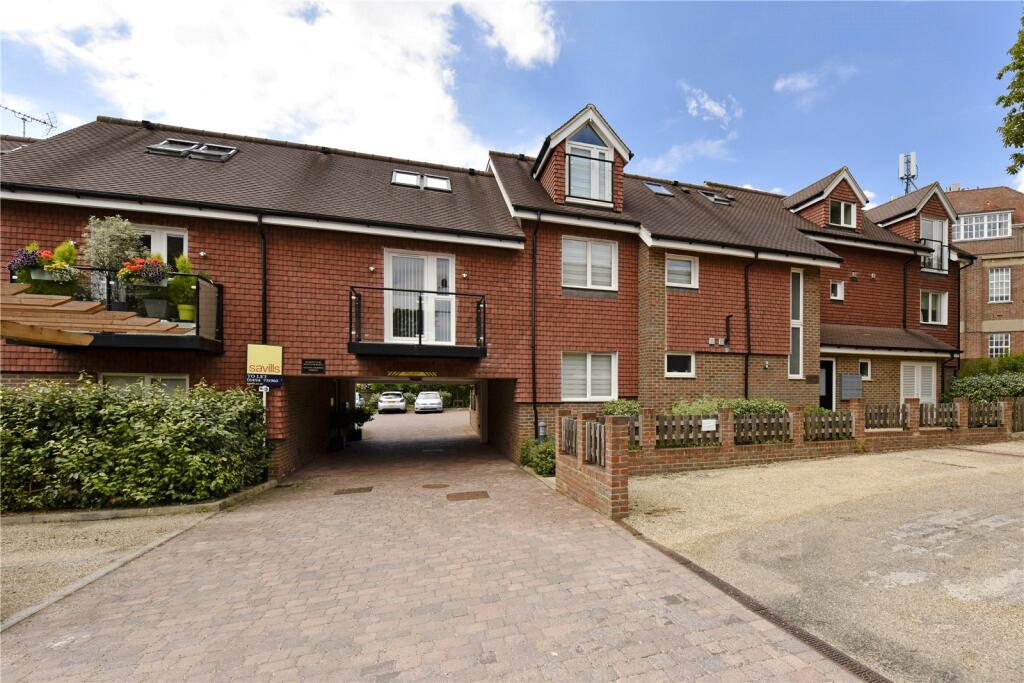 Main image of property: Hearne Court, Hill Avenue, Amersham, Buckinghamshire, HP6