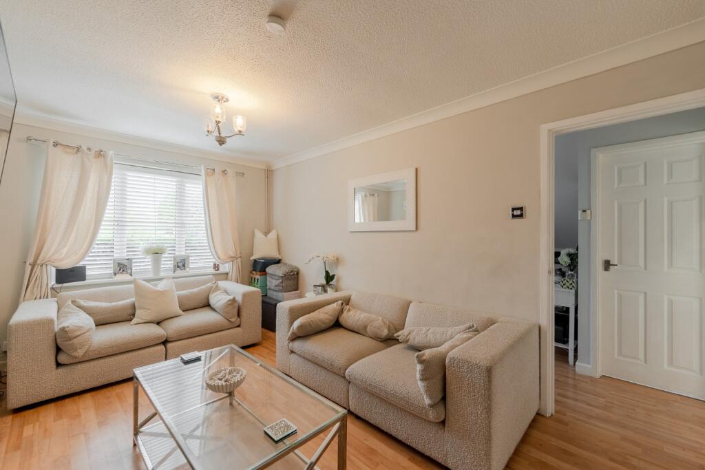 Lady Way, St. Neots, PE19 photo 4
