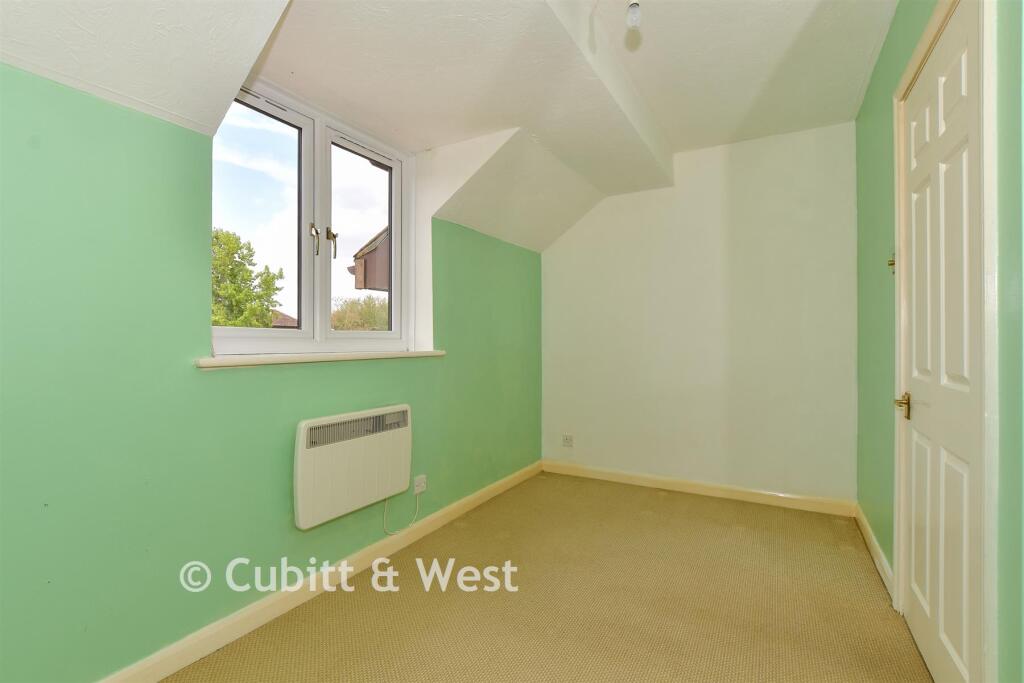 House in Waverley, Cranleigh - View 5