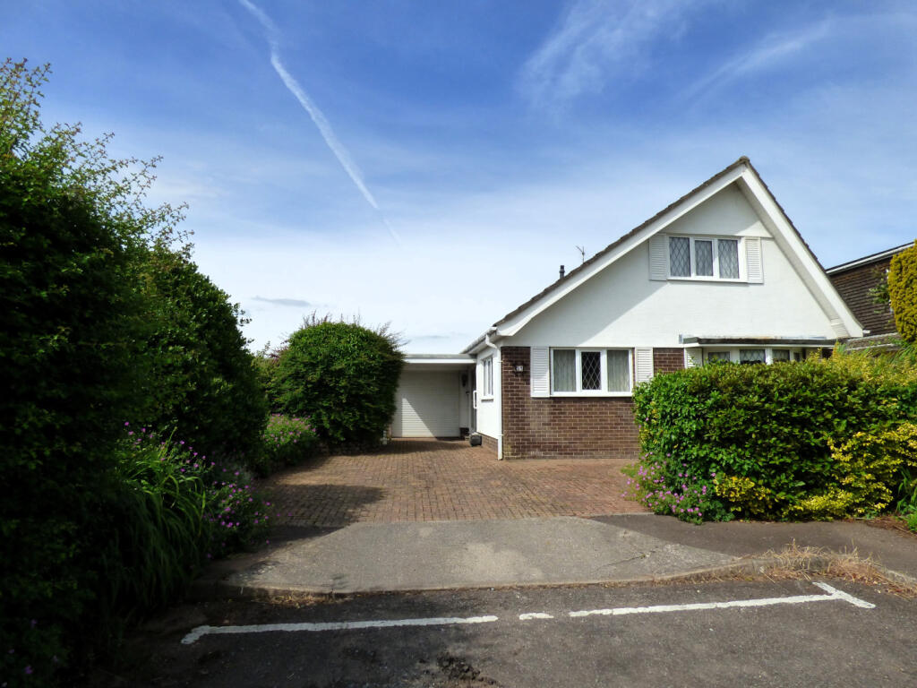 Main image of property: Headland Road Bishopston Swansea Sa3 3hd