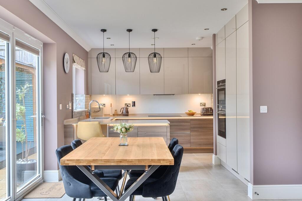 Boxford Close, South Croydon, CR2 photo 4