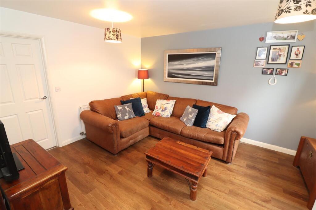House in Rushden, North Northamptonshire - View 6