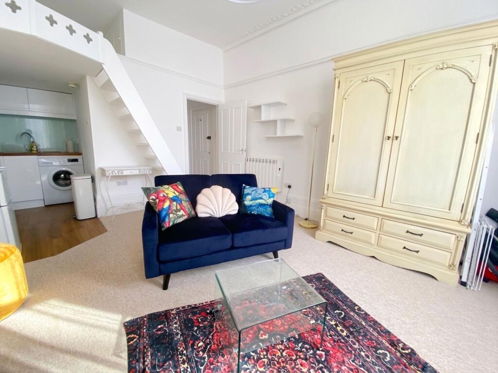 Apartment in Brighton, Brunswick - More