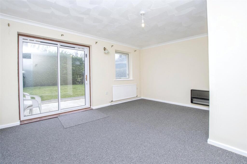 House in East Suffolk, Lowestoft - More