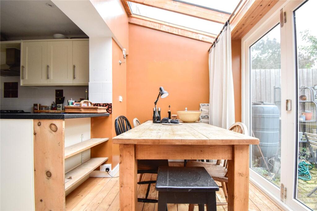 House in Cambridge, Petersfield - More