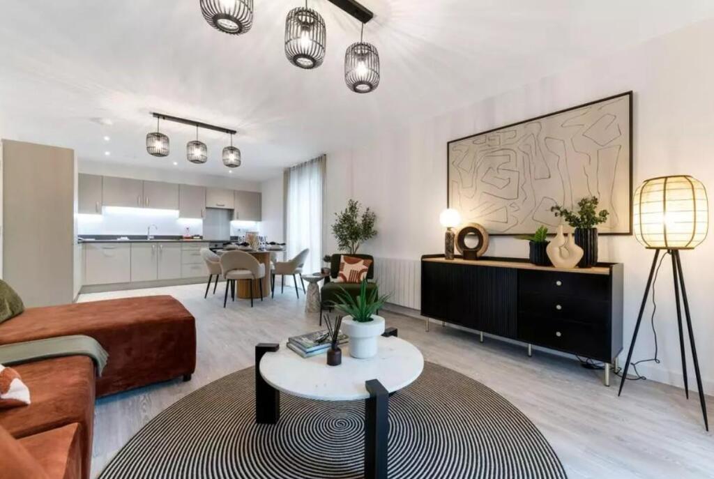 Apartment in Milton Keynes - View 2