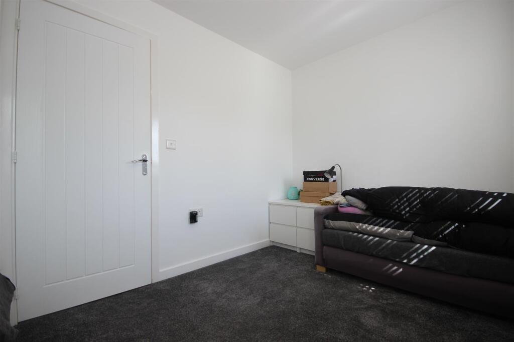 House in East Devon, Cranbrook - View 5