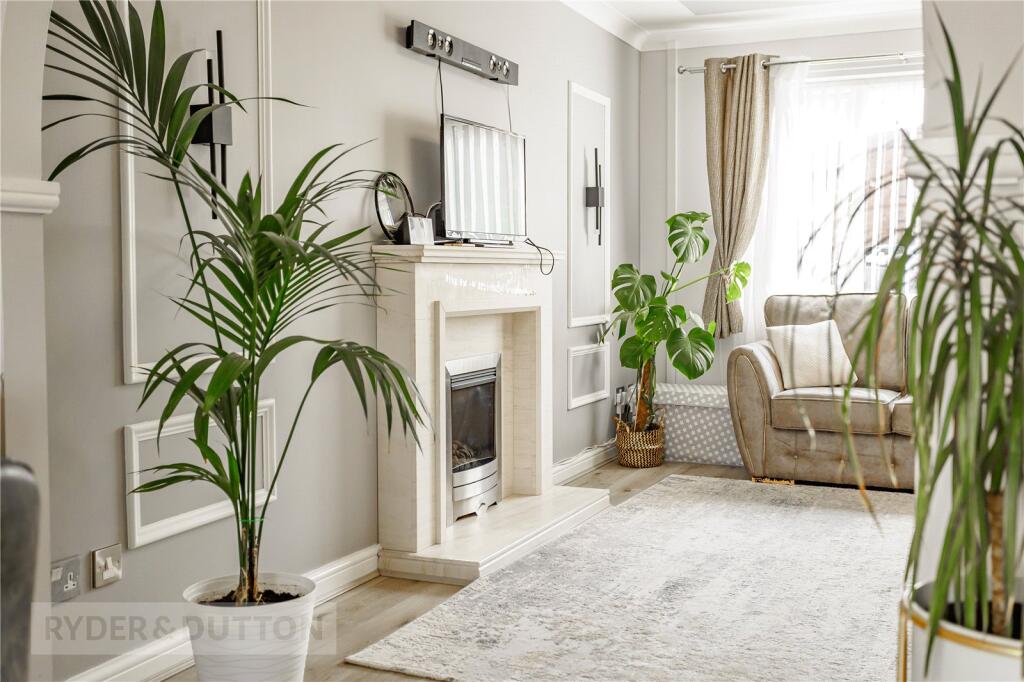 House in Oldham, Greater Manchester - View 4
