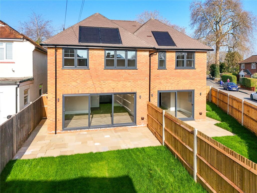 Old Esher Road, Hersham, KT12 photo 2