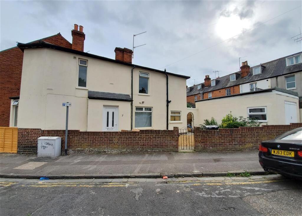 Main image of property: Gower Street, Reading, RG1 7PE