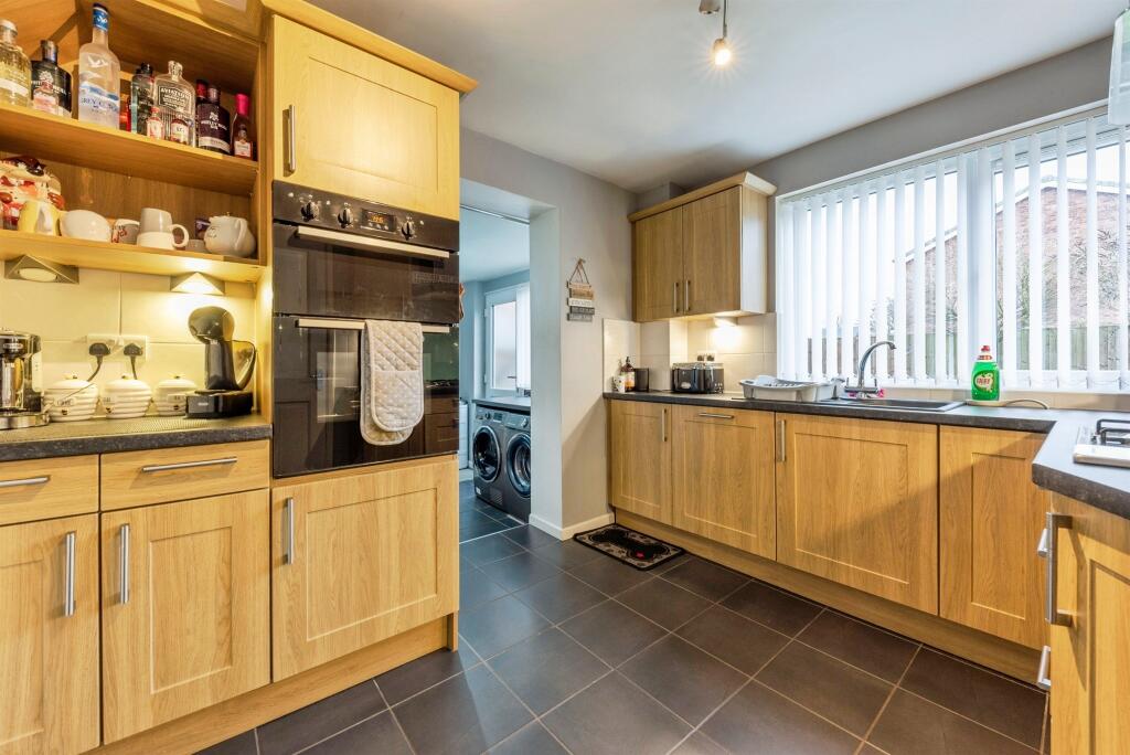 Marsh Lane, Farndon, Newark photo 3