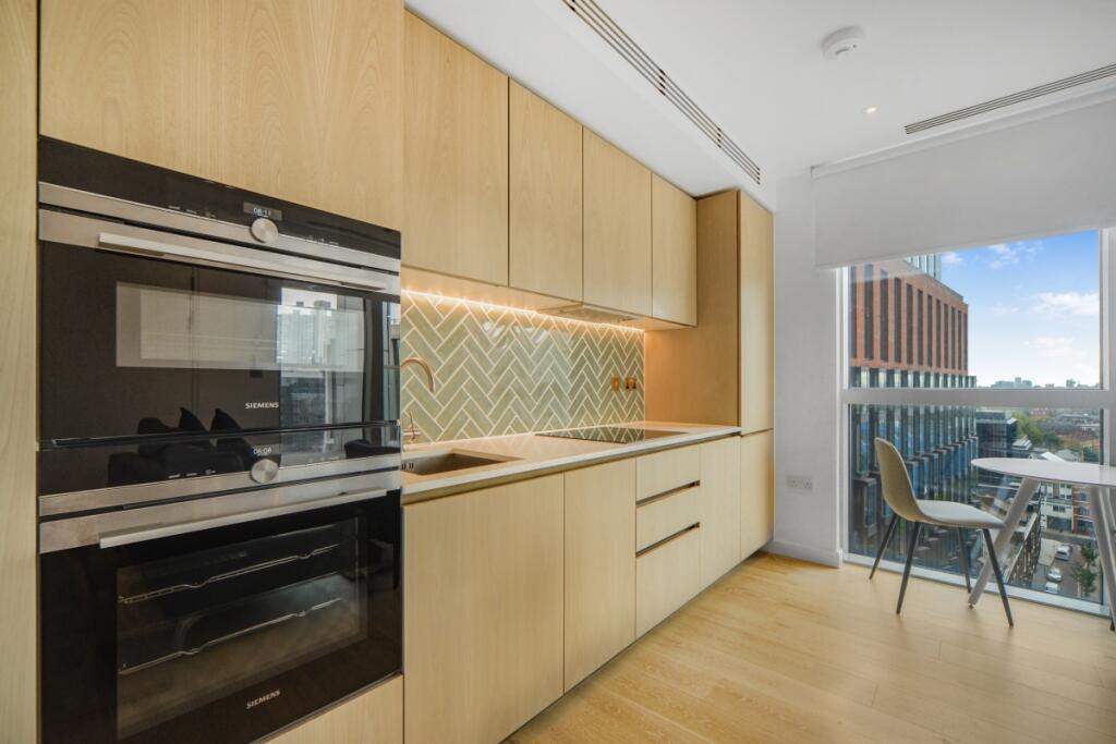 Apartment in London - View 3