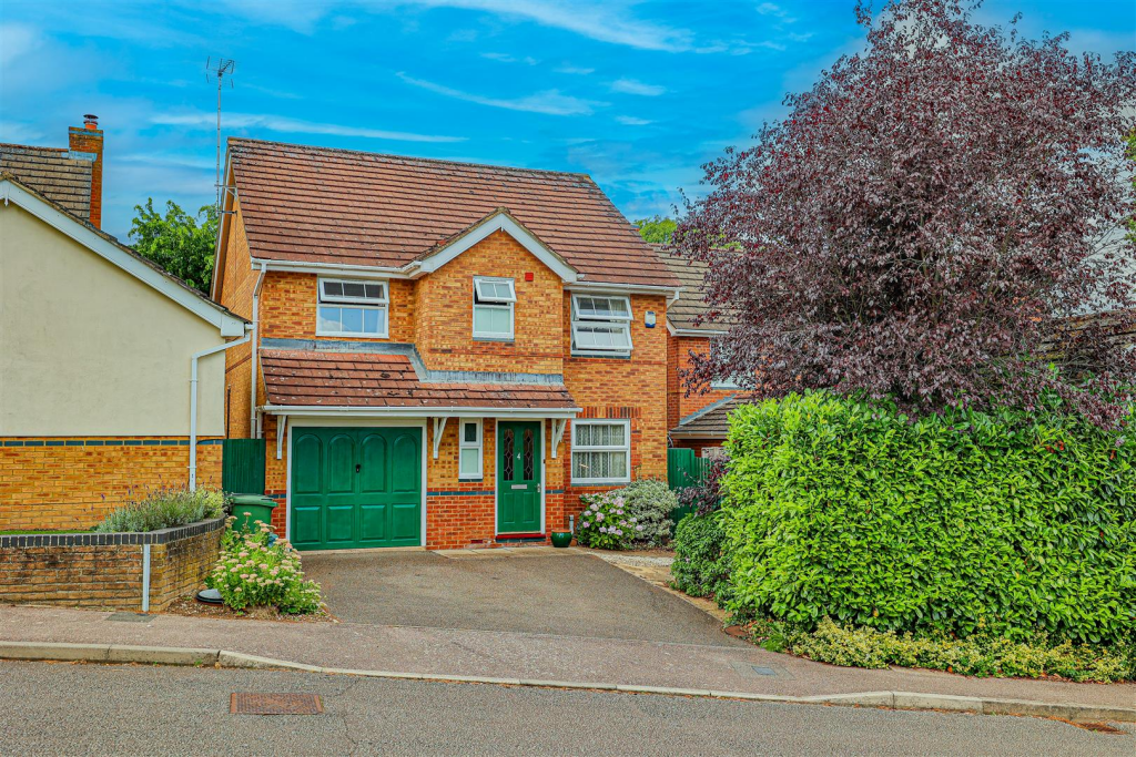 Main image of property: Trouvere Park, Hemel Hempstead, HP1