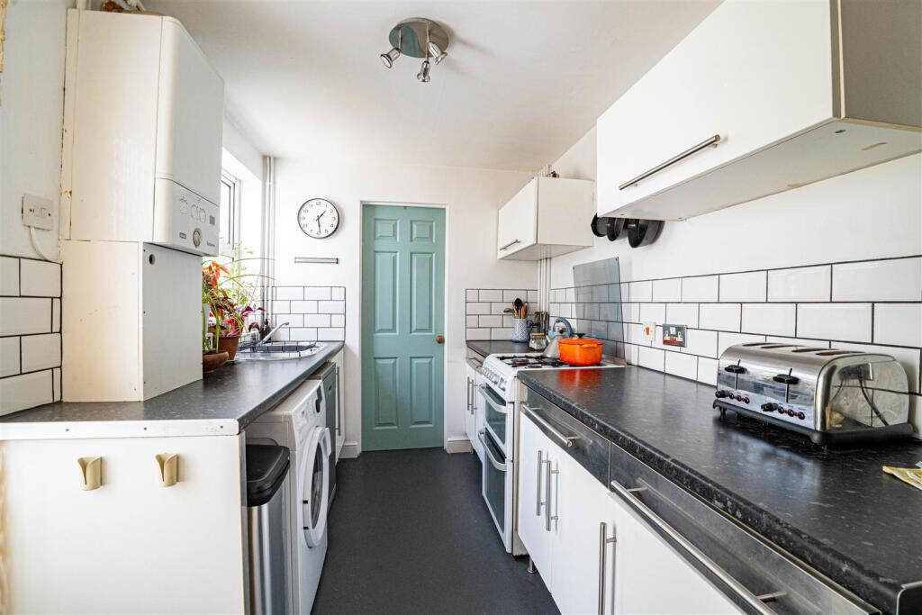 House in Hastings, Broomgrove - View 4