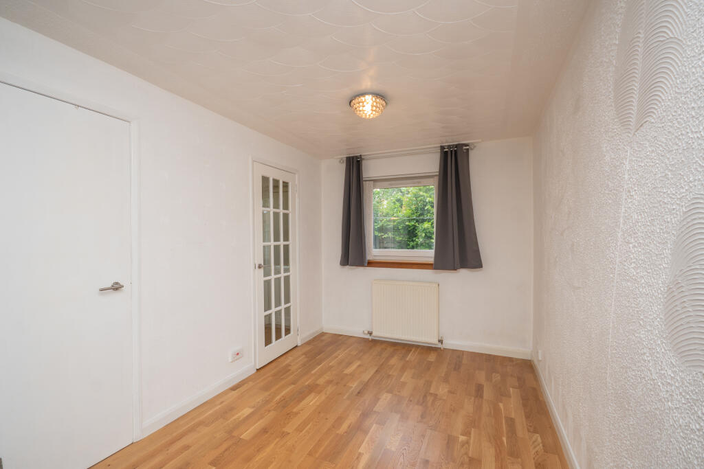 House in Cumbernauld, Collingwood, Westfield - More