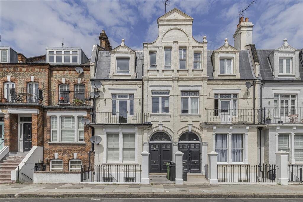 1-bed flat on Margravine Gardens, W6, £575,000