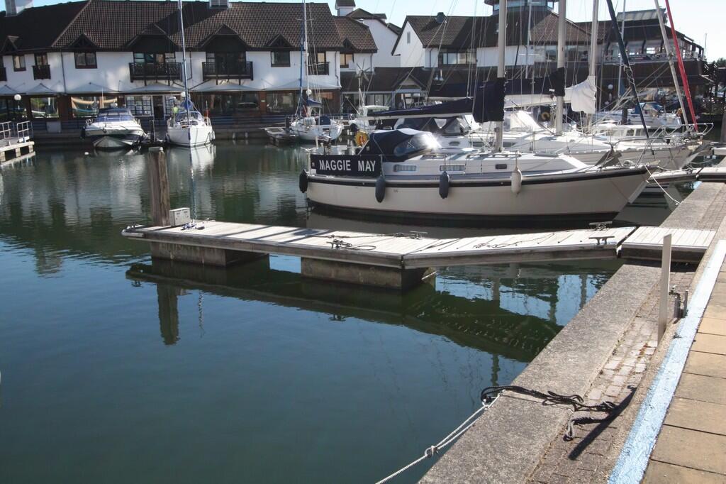 Oyster Quay, Port Solent - View 4
