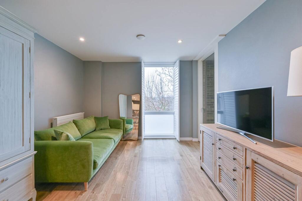Main image of property: Woods Road, Peckham, London, SE15