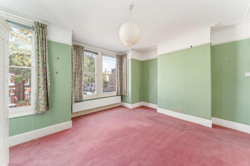 House in London - View 5