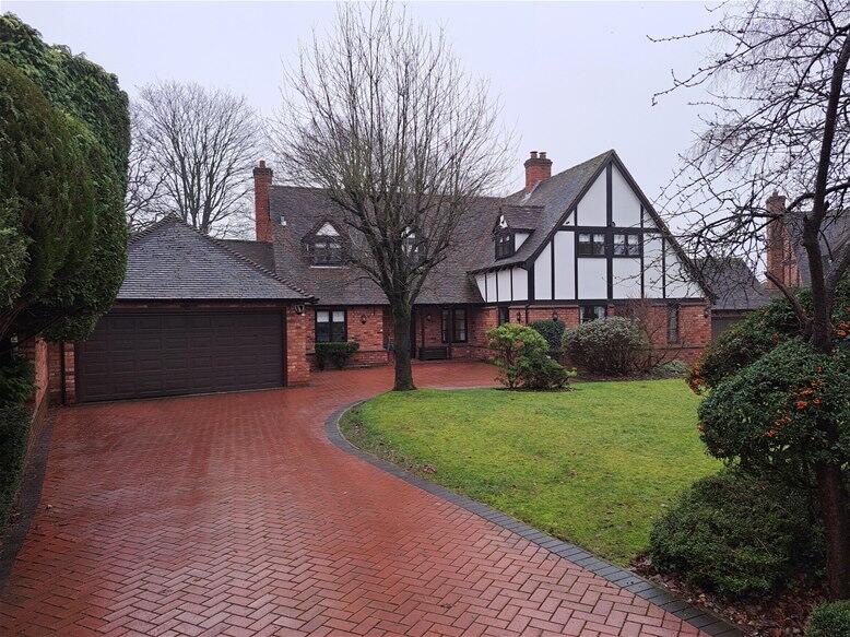 Main image of property: Broadoaks, Walmley, Sutton Coldfield, B76