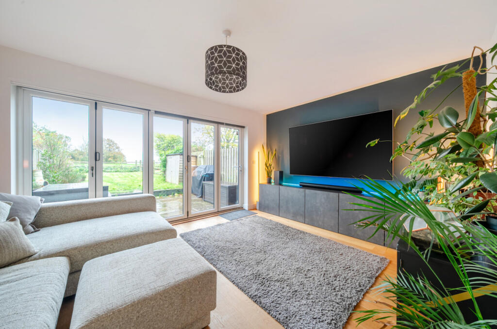 House in Redhill - View 5
