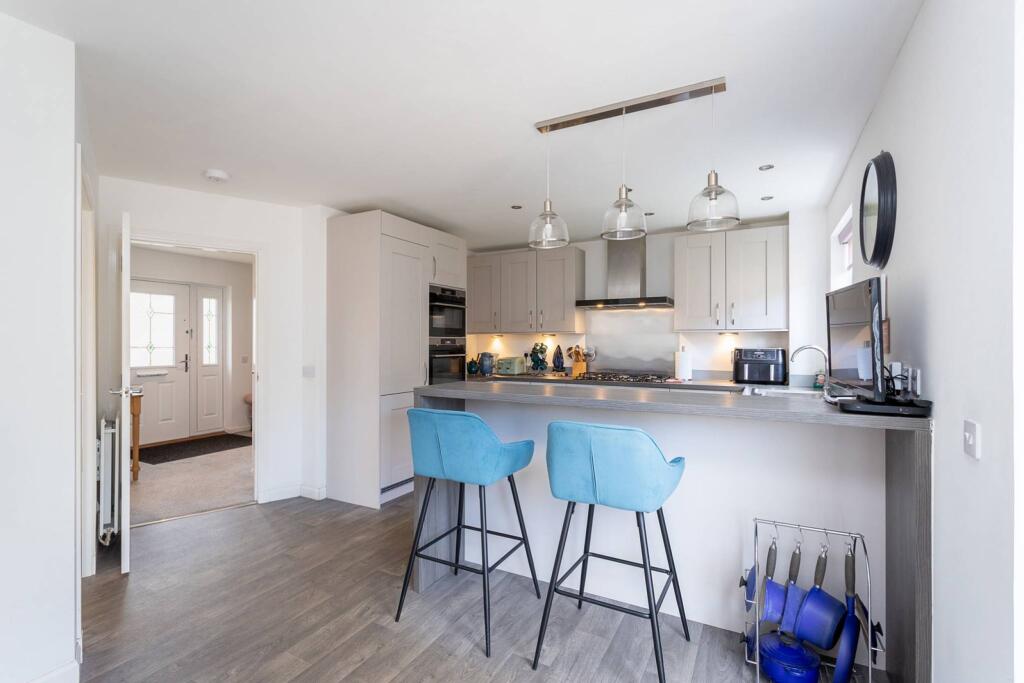 House in Perth - View 4