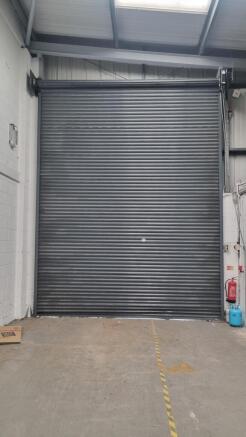 Loading door