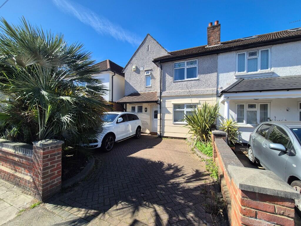 Main image of property: Fencepiece Road, Ilford, London, IG6