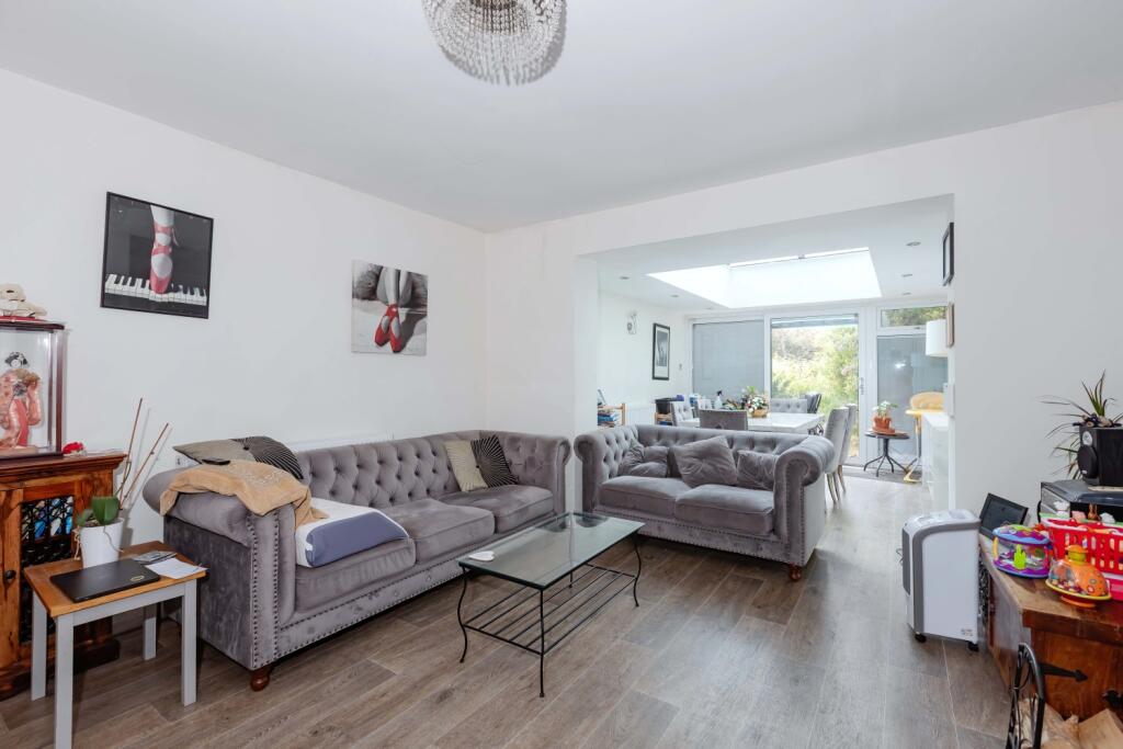 House in Brighton - View 5