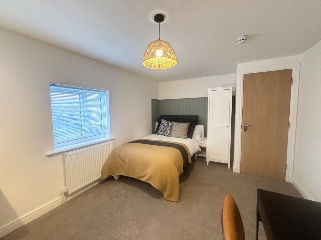 Main image of property: Coventry Road, Warwick