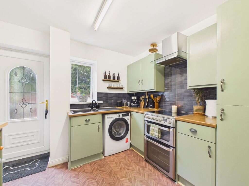 House in Gateshead, North East - More