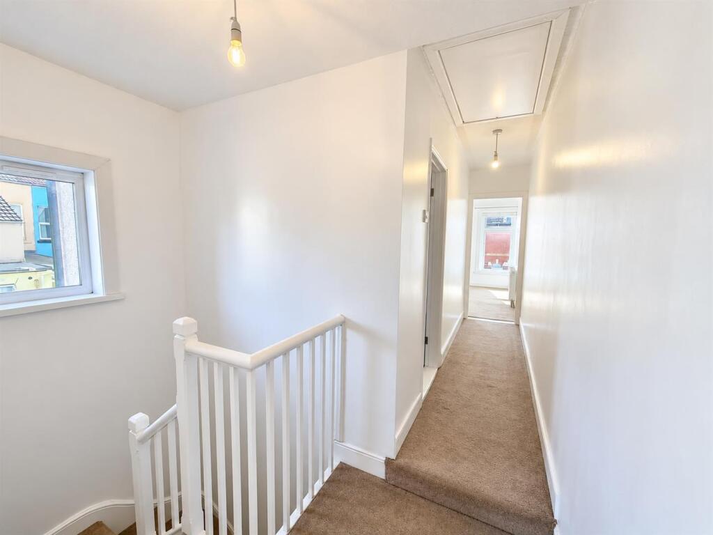 House in Portsmouth - More