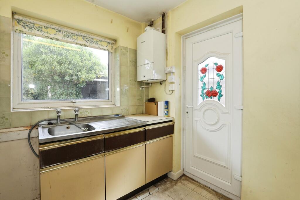 House in Winsford, Cheshire West and Chester - More
