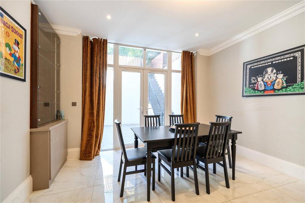 Apartment in London - View 5