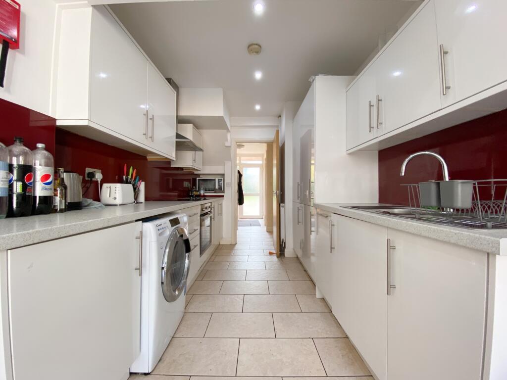 House in Cardiff, Maindy, Cathays - View 4