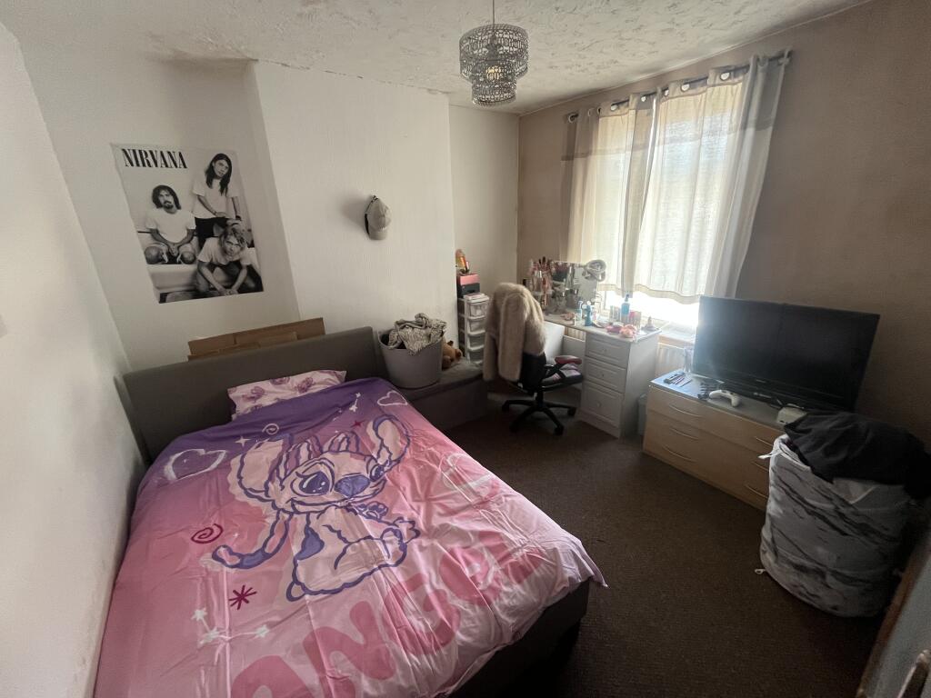 5 Carnarvon Grove, Sutton-In-Ashfield, Nottinghamshire NG17 2HH photo 4