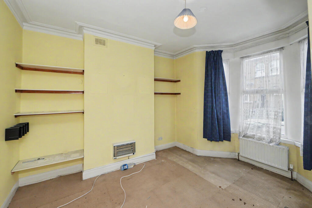 Apartment in London - View 3