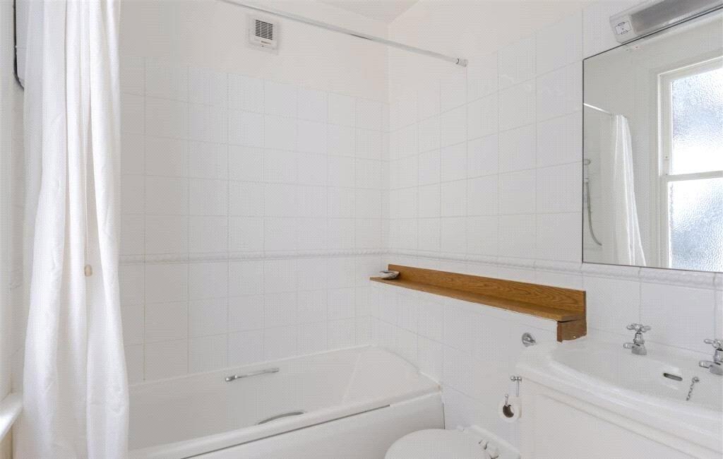 Apartment in London - View 4