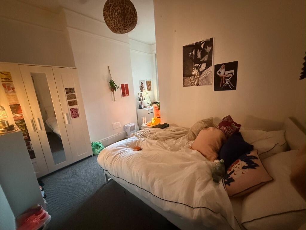 House in Manchester - More
