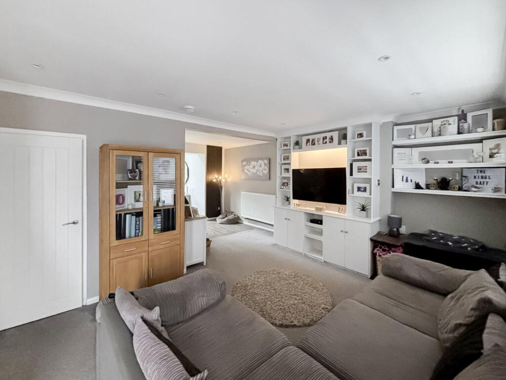 House in Kingston upon Thames - View 2