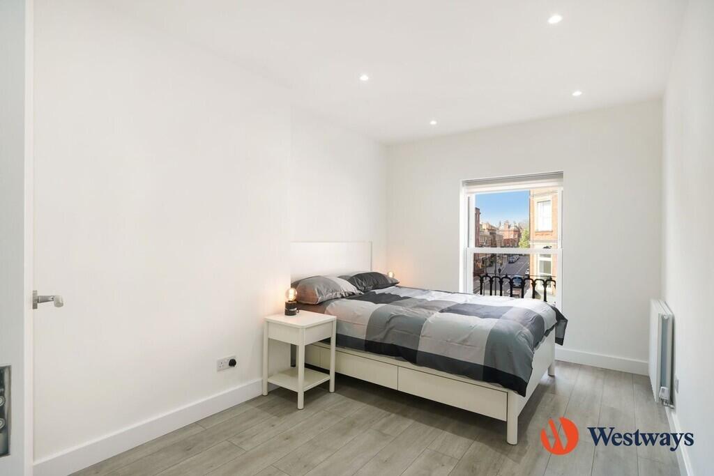 Apartment in London - View 4