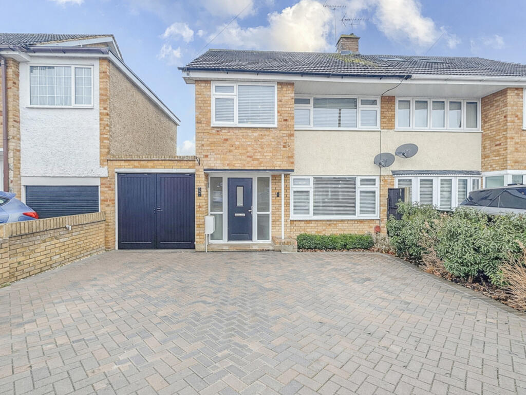 Main image of property: Merryfields Avenue, Hockley, SS5 5