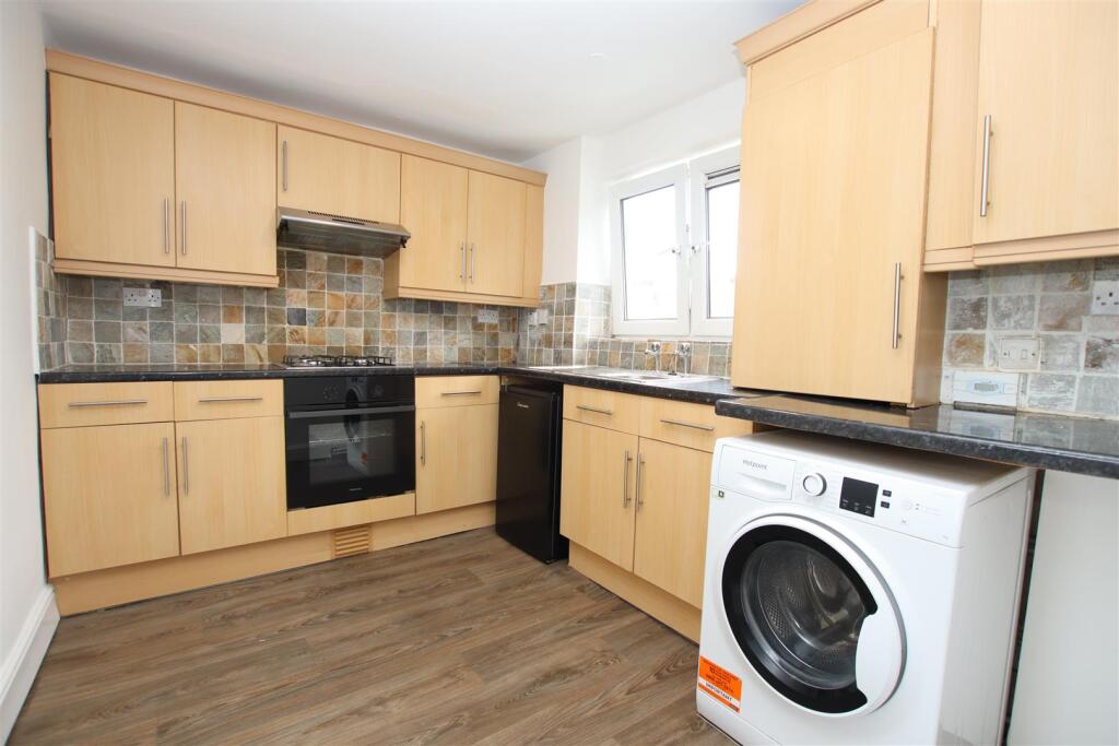 Apartment in Dartford - More