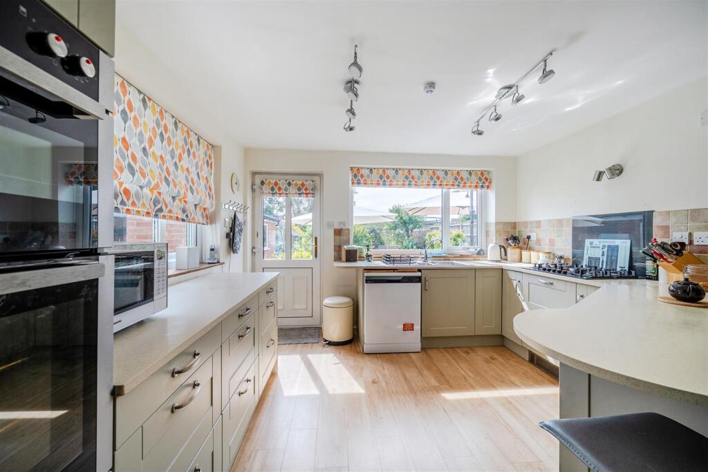 House in Wyre Forest, Wolverley and Cookley - More