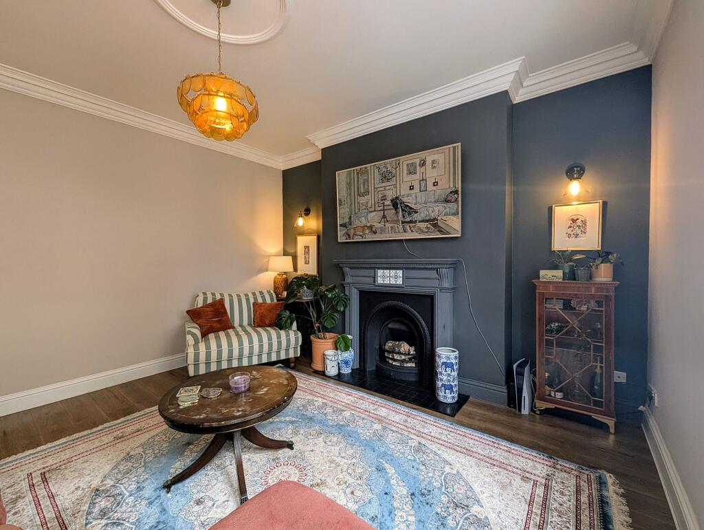 House in South Tyneside, The Lawe - More