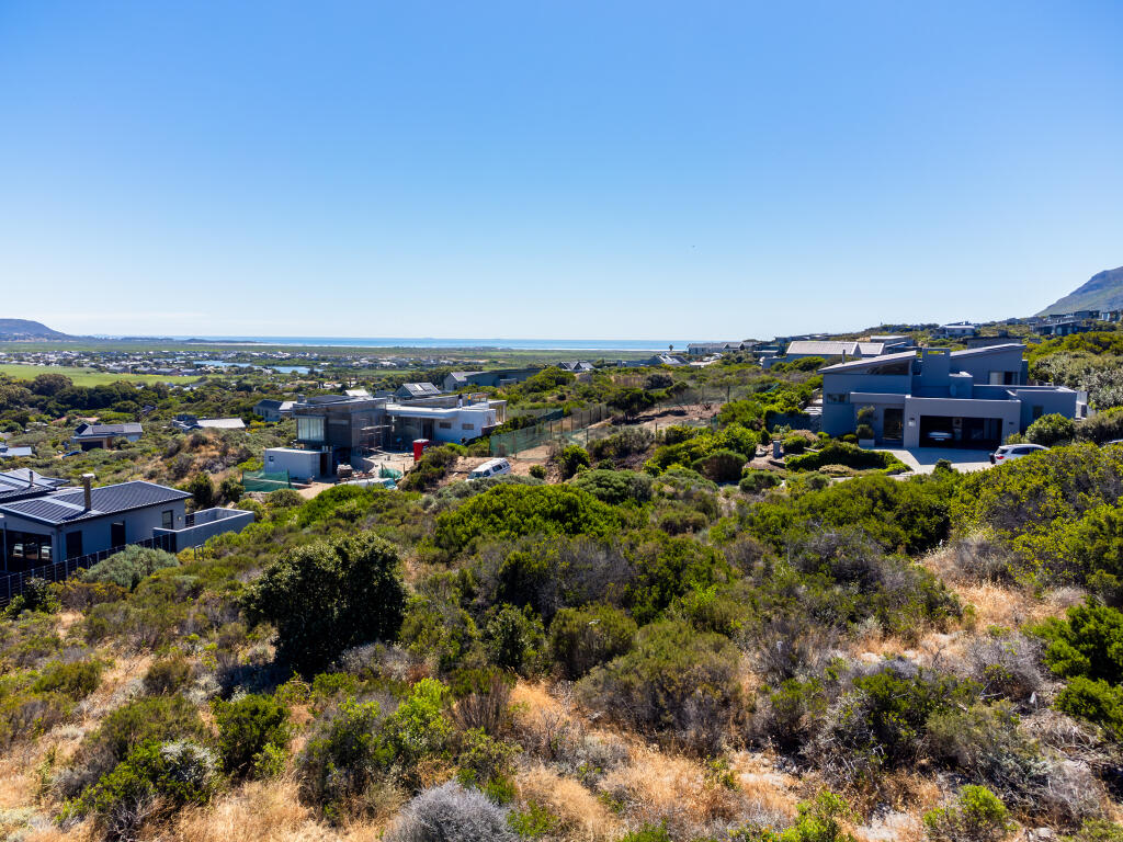 Main image of property: South Africa, Western Cape, Chapman's Bay Estate