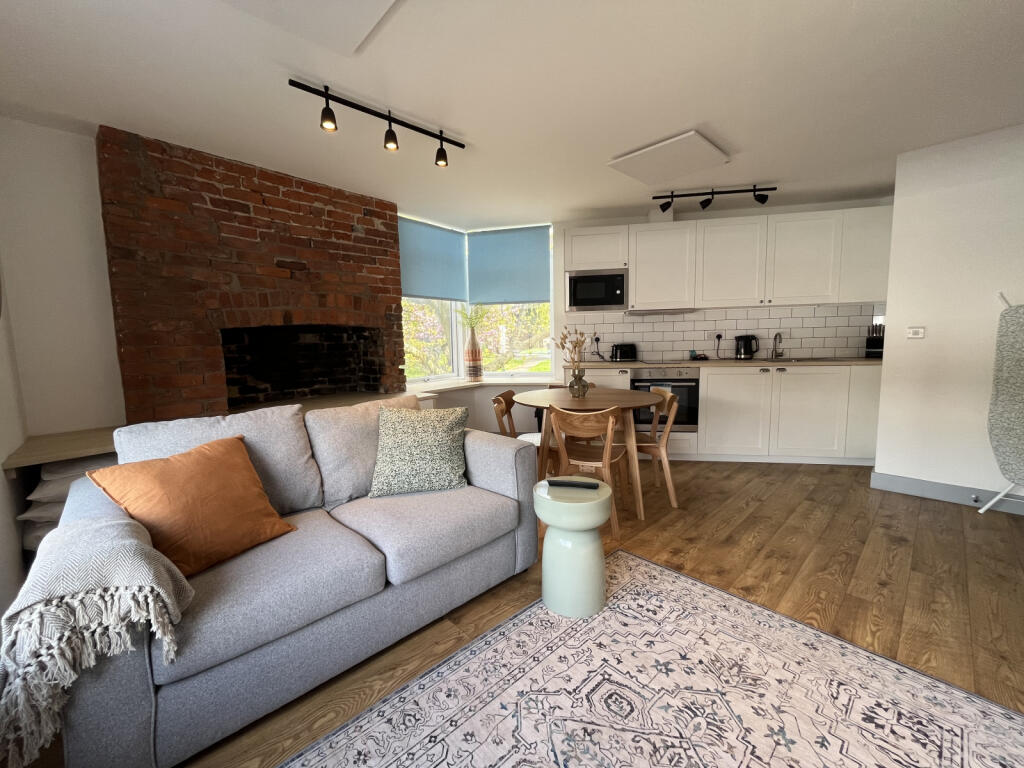 Apartment in Manchester - View 4