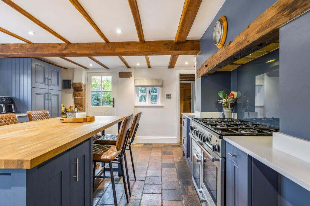 House in Llandudno, Holt - More