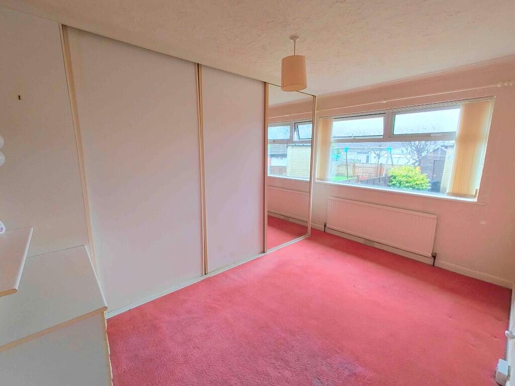 6 Maryville Avenue, Brighouse, HD6 2NX photo 2