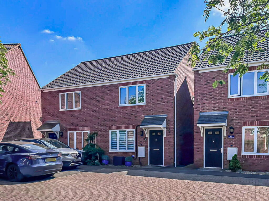 Main image of property: Mildenhall Way Kingsway, Quedgeley, Gloucester, GL2 2DH